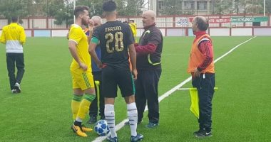 غرائب كرة القدم.. الجماهير تنقذ كلاسيكو الجزائر وتدير المباراة تحكيميا