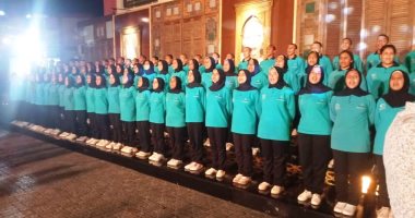 طلاب "إيجبت جولد" بالعبور يؤدون قسم المدرسة أمام وزير التعليم ..صور