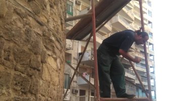 صور .. آثار الإسكندرية تبدأ فى أعمال ترميم طاحونة المندرة الآثرية