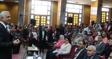 رئيس جامعة المنوفية يشهد حفل ختام مهرجان الأسبوع البيئى السابع ويكرم المشاركين