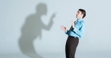 ما هو الهاجس الأكبر لك حسب برجك.. خايف من المستقبل ولا الوحدة ولا الفشل