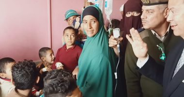 محافظ بنى سويف يطمئن على استقرار الحالة الصحية لتلاميذ الجفادون