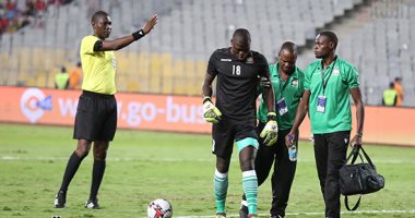 منتخب كينيا يخسر حارسه الأساسى فى أول عشر دقائق أمام مصر