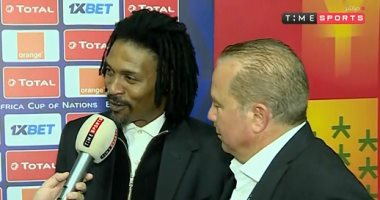 سونج لشوقى غريب: "أنت مدير فنى كبير وبمثابة أب وأتعلم منك الكثير"