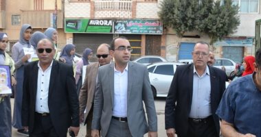 نائب محافظ الإسماعيلية يشهد فعاليات مبادرة المشروع الخدمى لطلاب المدارس
