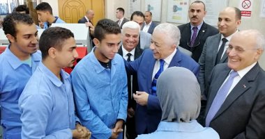 جولة تفقدية لـ"العصار" و "شوقى" بمدرسة الإنتاج الحربي للتكنولوجيا التطبيقية بالسلام