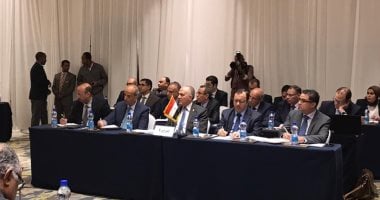 سفير مصر  فى أديس أبابا ينشر صورا لاجتماع تشاورات سد النهضة الثلاثية