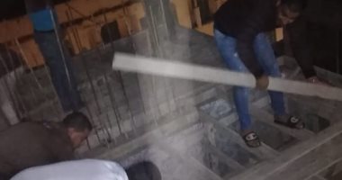 ضبط وإيقاف أعمال بناء مخالف فى حملة مسائية وسط الإسكندرية 