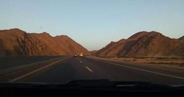 قارئ يطالب بطريق يربط قرية الصوامعة بسوهاج بطريق البحر الأحمر  