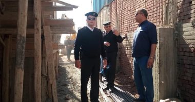 صور.. شرطة المرافق تشن حملة لإزالة حمام سباحة بدون تراخيص بطنطا