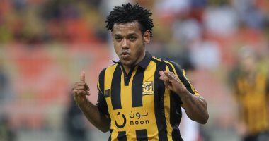 البطولة العربية.. رومارينيو يتصدر الهدافين وقائد الرجاء ينافسه