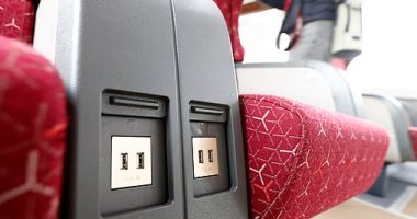 تحذير من توصيل هاتفك بأجهزة شحن USB عامة لتجنب التعرض للاختراق