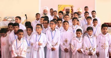 أسقف الوادى الجديد يكلف 32 شماسًا جديدًا بالخدمة لأول مرة منذ تنصيبه