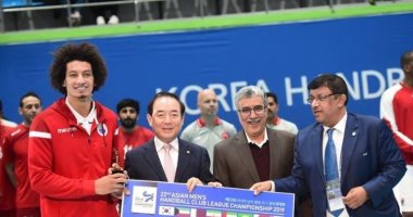 الشارقة الإمارتى يقرر تجديد عقد المصرى على زين لاعب كرة اليد