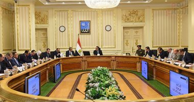 رئيس الوزراء يكلّف بسرعة التعاقد مع شركة متخصصة تتولى صيانة كافة صوامع القمح
