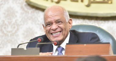 رئيس البرلمان يرحب بطلاب مدارس بولاق الدكرور بالجلسة العامة