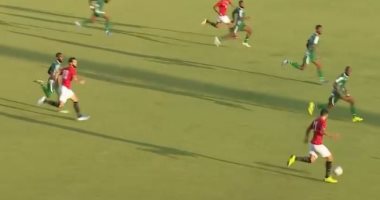 لماذا سقط المنتخب فى فخ التعادل أمام جزر القمر؟.. تغييرات التشكيل فشلت في إحداث الفارق.. اللعب بدون رأس حربة صريح.. تراجع مستوى تريزيجيه.. غياب الانسجام وقلة الخبرات.. والمعنويات المرتفعة لأصحاب الأرض