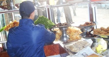 "تموين دمياط" تحرر محضرًا لمطعم شهير رفض بيع كيس فول بـ3 جنيهات لمواطن