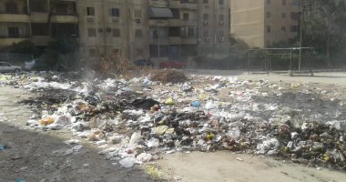 سكان مدينة نصر يشكون تراكم القمامة فى الحى السويسرى