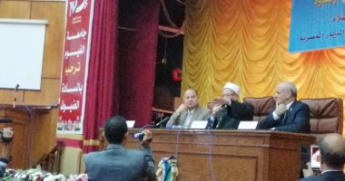 مفتى الجمهورية: على الشاب أن يهدى خطيبته وزوجته عروسة المولد والنقاب عادة