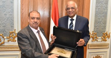 صور.. رئيس البرلمان اليمنى: الشكر للرئيس السيسى المثابر الجسور على التسهيلات المقدمة لليمنيين