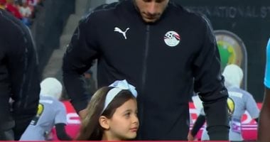 فيديو.. تمارا متعب بصحبة رمضان صبحى فى مواجهة جنوب أفريقيا