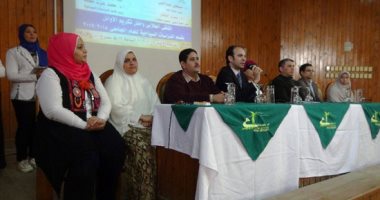 صور.. كلية الدراسات السياحية بالمنيا تكرم الأوائل فى الملتقى الطلابى الأول