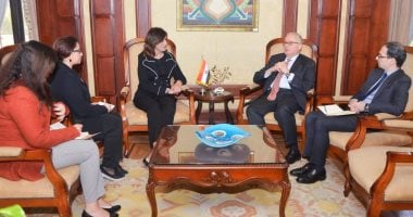 وزيرة الهجرة تلتقى سفير إيطاليا بالقاهرة لبحث التنسيق والتعاون
