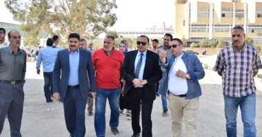 جولة لرئيس جامعة بنى سويف لمتابعة سير العمل بالمنشآت الجديدة بمجمع التعليم الصناعى