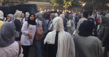 التعليم تنفى دخول سيارة شرطة مدرسة لضبط طالبة.. وتؤكد: "تم التصالح"