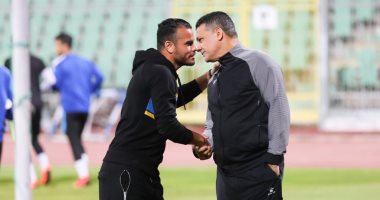 إيهاب جلال يطمئن على إصابة أحمد جمعة ويطلع على تقرير طبيب المنتخب