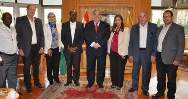 رئيس جامعة حلوان يستقبل وفد جامعة مويدى بكينيا ويؤكد على الاهتمام بالوافدين
