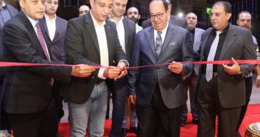 صور.. محافظ سوهاج يفتتح معرض "أوكازيون دمياط" للأثاث بأسعار مخفضة