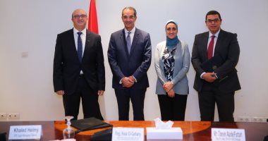 وزير الاتصالات يشهد توقيع مذكرة تفاهم لإطلاق مركز تدريب للذكاء الاصطناعى