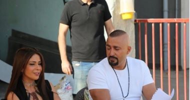 أحمد السقا مع منى زكى فى كواليس "العنكبوت"