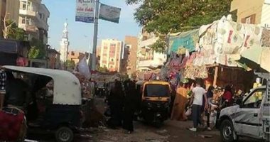 شكوى من إغلاق الباعة الجائلين ميدان القلعة بمركز منفلوط فى أسيوط