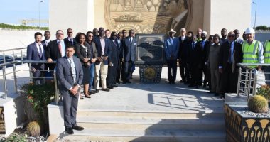 الخارجية تنظم زيارة لسفراء أجانب إلى قناة السويس بالتعاون مع الهيئة