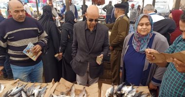 صور.. وكيل صحة الشرقية يشن حملة على أسواق العاشر من رمضان