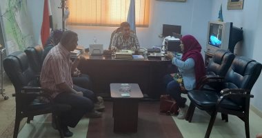 رئيس مدينة البياضية يناقش تطوير الميادين والشوارع مع قيادات "ترميم الآثار"