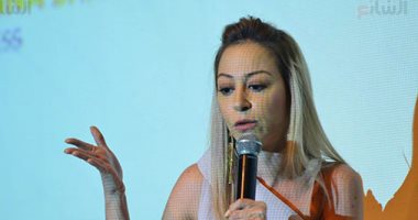 منة شلبى: أصاب بالاكتئاب والتوحد وبروح لدكتور نفسى مع تجسيد كل شخصية