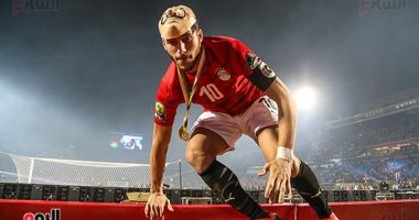 صور.. رمضان صبحى يكشف سر ارتداء قناع "لاكاسا" فى نهائى أمم أفريقيا
