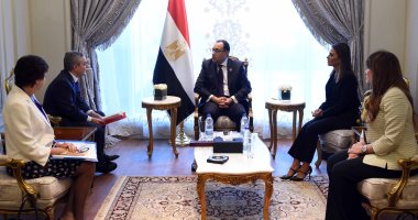 نائب رئيس بنك الاستثمار الأوروبى يهنىء الرئيس والحكومة على الأداء الاقتصادى المتميز.. رئيس البنك الأوروبى لإعادة الإعمار يشيد بحجم الإنجاز بالعاصمة الإدارية.. سكانابيكو: الإقبال على السندات المصرية شهادة ثقة