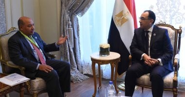 صور.. رئيس الوزراء يلتقى رئيس البنك الأوروبى لإعادة الإعمار والتنمية