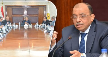 صور.. وزير التنمية المحلية لسكرتيرى عموم المحافظات: "لو انصلح حال المحليات سينصلح حال الجهاز الإدارى كله".. ويؤكد: "الناس لازم تحس إن فيه حد بيسمع مطالبهم".. شعراوى: يجب بتر  أى عضو فاسد