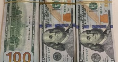 ضبط راكب بمطار القاهرة حاول تهريب 28 ألف دولار أمريكى إلى أبو ظبى  