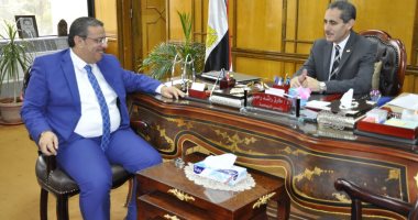 "دور الشباب المصرى فى صناعة المستقبل".. مؤتمر  بكلية التجارة بجامعة القناة 