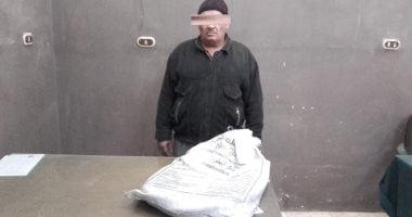 القبض على عاطل أثناء سرقة مهمات قطار بمحطة منوف فى المنوفية