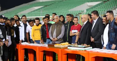 المصري يقيم احتفالية كبرى لكريم العراقي