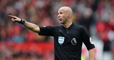 الإنجليزي تايلور حكماً لقمة يوفنتوس ضد أتلتيكو مدريد بدوري ابطال اوروبا