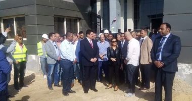 وزيرة الاستثمار تتفقد المنطقة الصناعية بعزبة نجيب ببنها وتوجه بسرعة الانتهاء منها